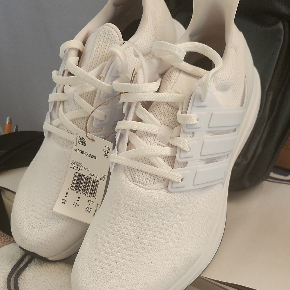 adidas Men's White Running Shoes